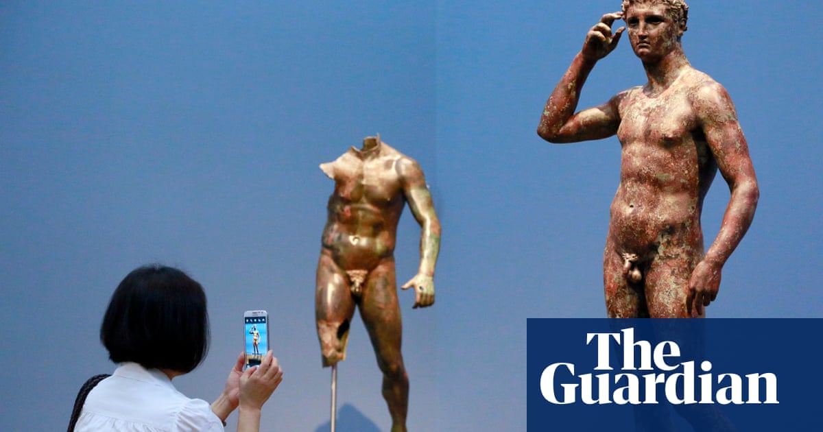 Italy can reclaim 2000-year-old Greek statue from Getty Museum, Scourt rules - The Guardian