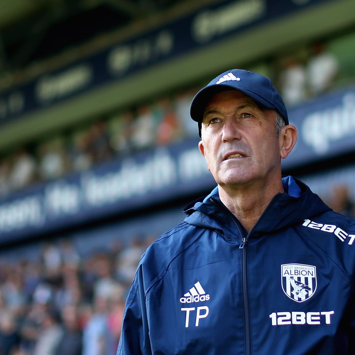 Escape Artist Tony Pulis Runs Out Of Time After West Brom Fans Lose Patience West Bromwich Albion The Guardian