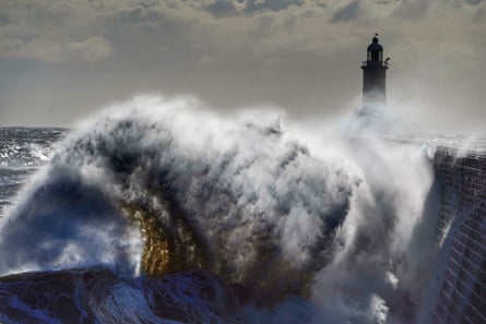 North Sea waves crashing against Tynemouth Lighthouse, April 2021.