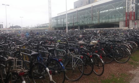 Bike parking Ghent train station