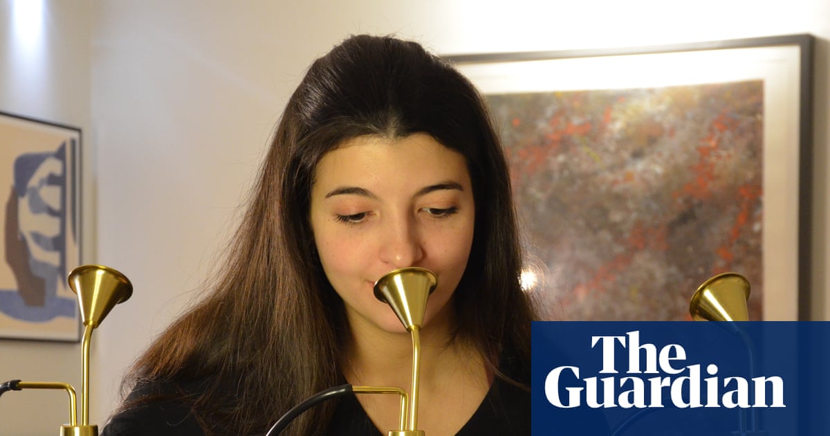 Reviving the Past: Scientists Develop a ‘Nose Time Machine’ Inspired by T. Rex Breath and Queen Elizabeth’s Vehicle Reviving the Past: Scientists Develop a ‘Nose Time Machine’ Inspired by T. Rex Breath and Queen Elizabeth’s Vehicle