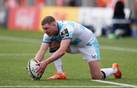 Bath’s Finn Russell lines up a kick