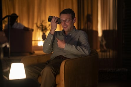 Tim Robinson as Ron in The Chair Company.