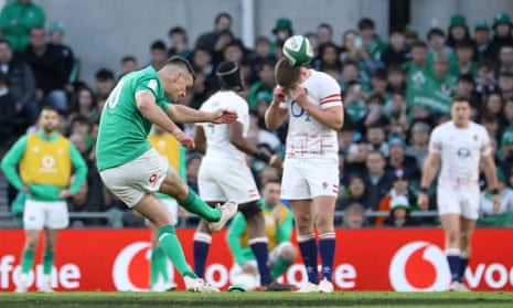 Ireland's Jonathan Sexton kicks a penalty.