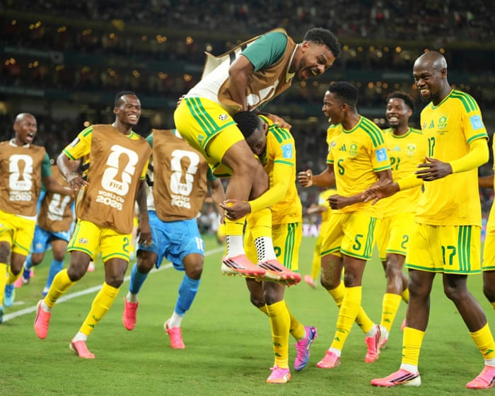 هدف ماسيكو يقود جنوب أفريقيا إلى الأدوار الإقصائية الأولى في كأس العالم بفوزها على كوريا الجنوبية