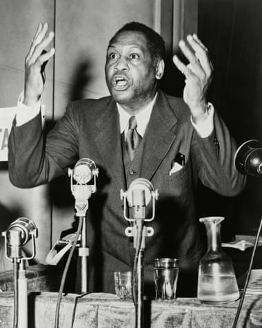 Fighting fascism … Paul Robeson.
