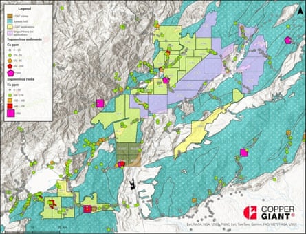 Map showing the extent of land holdings and applications of Copper Giant and Grupo Minera Sol.