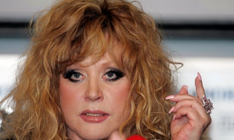 Russian pop singer Alla Pugacheva speaks at a news conference in Moscow, March 5, 2009 to announce the end of her stage career as she approaches her 60th birthday.