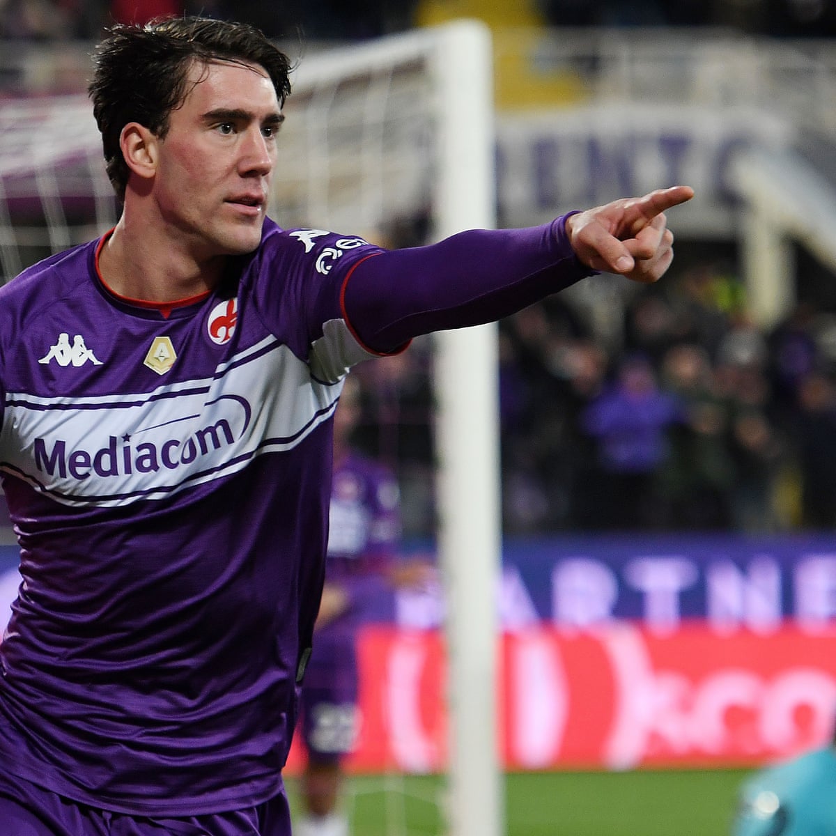 Vlahovic plays Father Christmas but parting gift for Fiorentina may not be  far away | Serie A | The Guardian