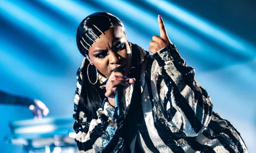 Ray BLK performing in London, 2019.