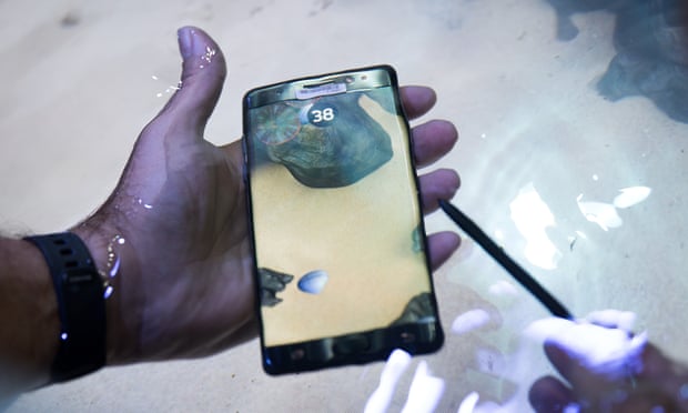 AZAL полностью запретил перевозку смартфонов Samsung Galaxy Note 7
