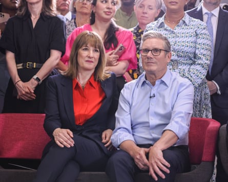 Rachel Reeves and Keir Starmer sit beside each other looking glum