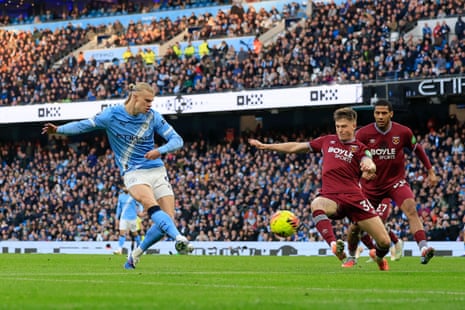 Erling Haaland scores