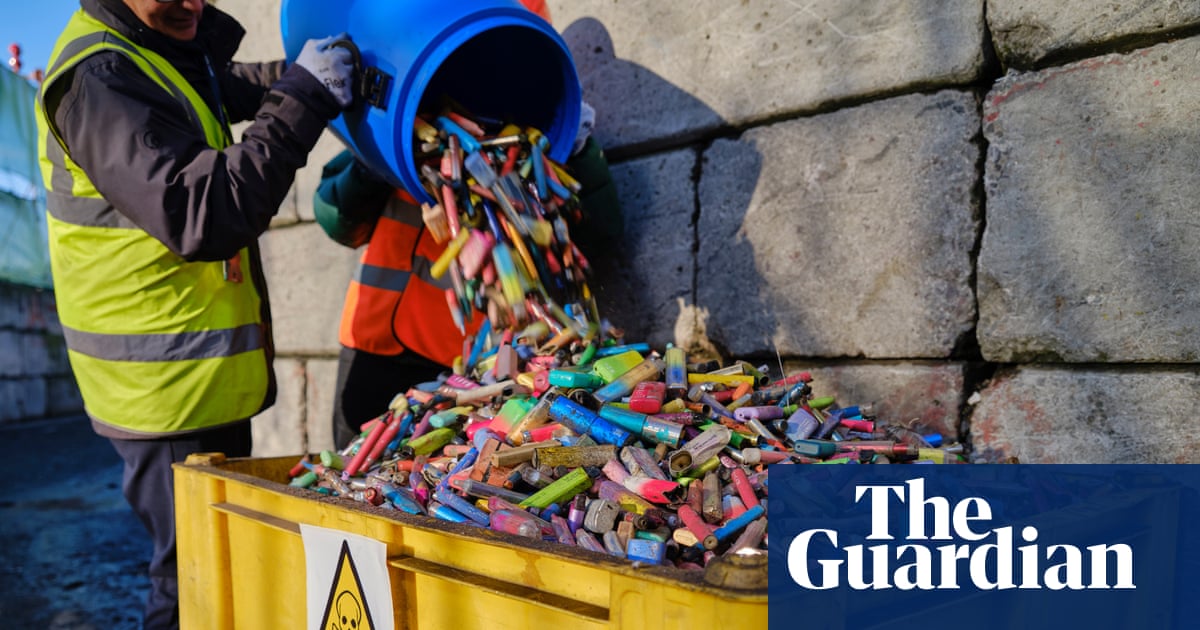 More than 6m vapes and pods discarded weekly in UK despite single-use ban, study finds