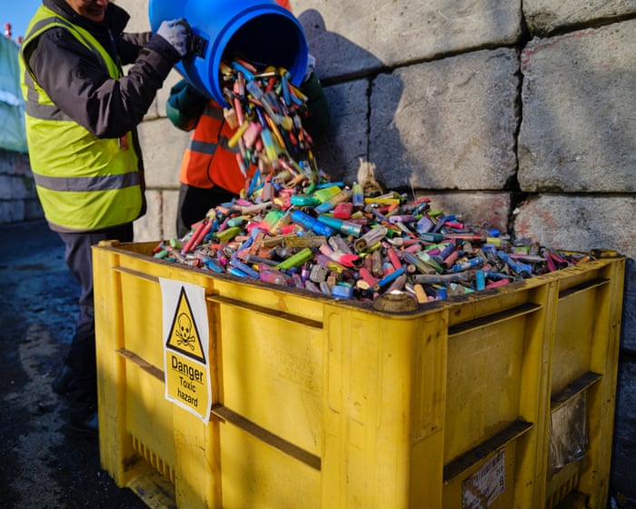 More than 6m vapes and pods discarded weekly in UK despite single-use ban, study finds