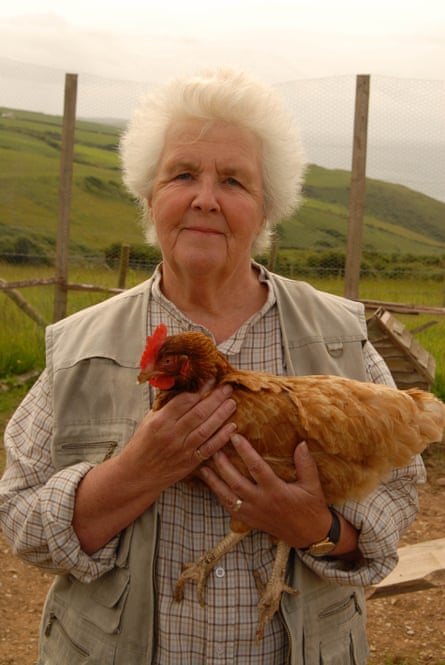 Stephanie Cole as Joan Norton in Doc Martin, 2009.