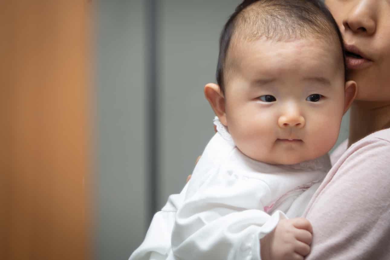 La tasa de fertilidad de Corea del Sur cae a un mínimo histórico a pesar de los $270 mil millones en incentivos.