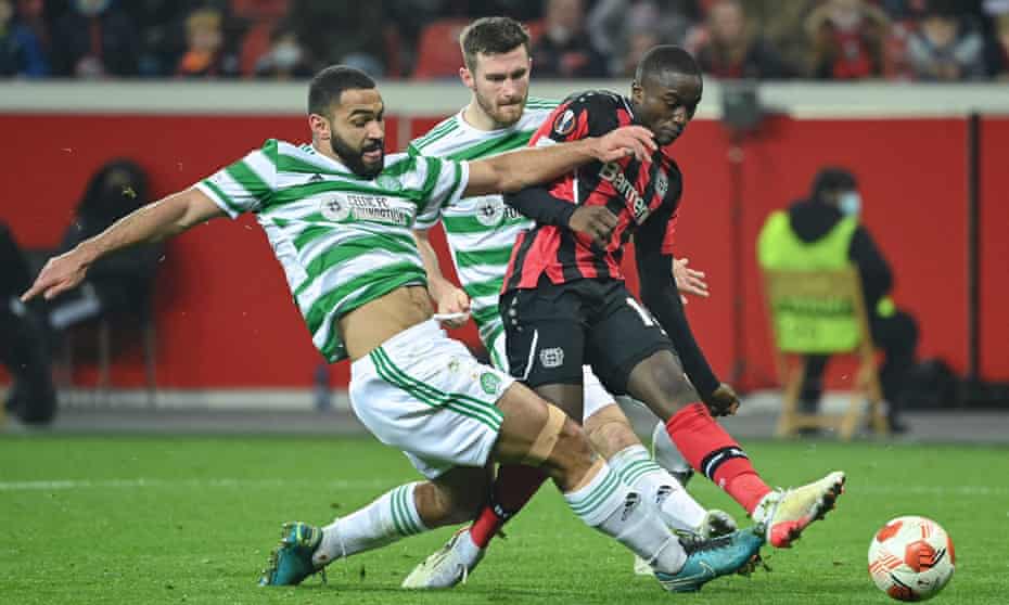 Celtic’s Cameron Carter-Vickers takes on Bayer Leverkusen's Moussa Diaby