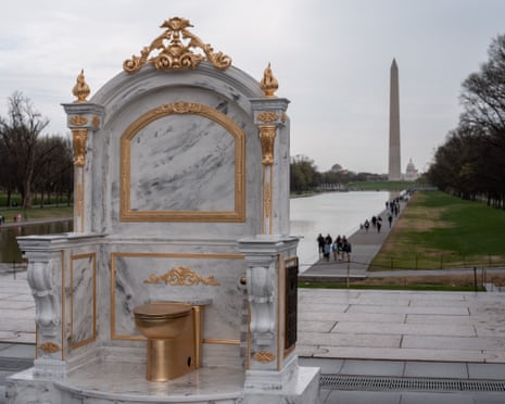 A protest sculpture of a golden toilet has been erected at the Lincoln Memorial.
