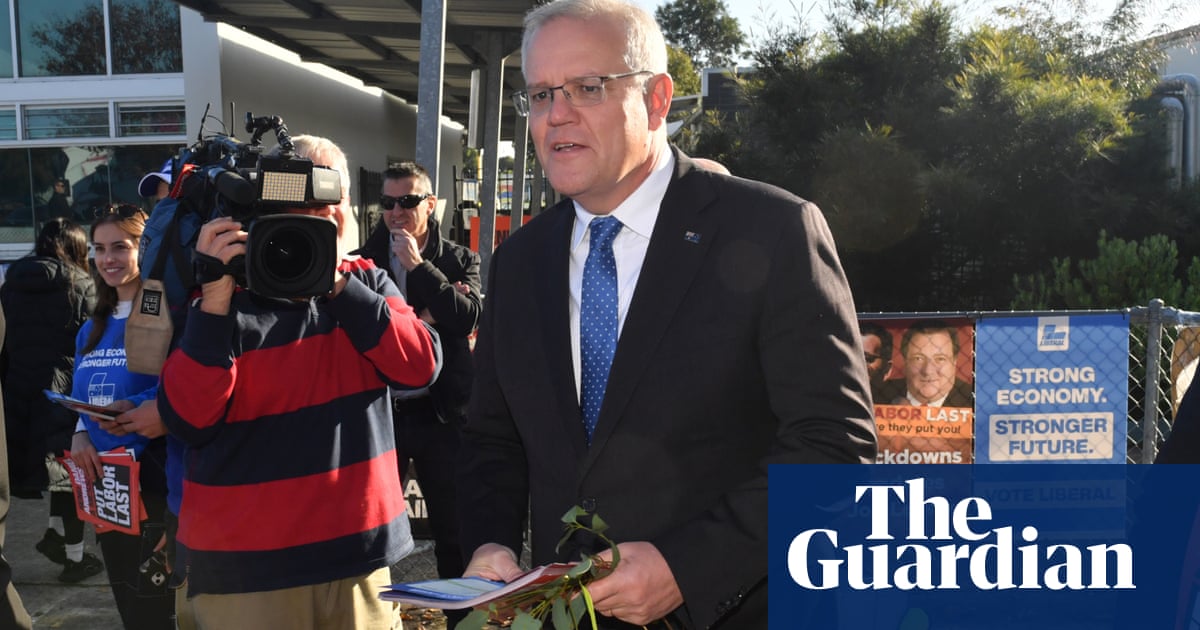 â€˜Astonishingâ€™: texts reveal officialsâ€™ reaction to Morrison government election day boat arrival demand