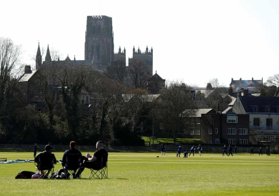 اوایل این هفته دورهام در یک اقدام دوستانه در University Cricket Ground حضور داشت.