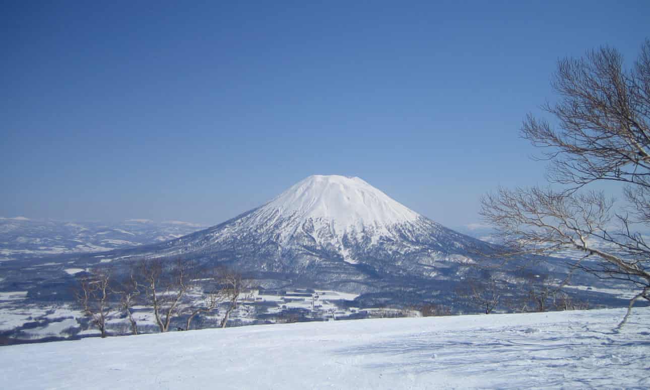 Dos esquiadores de Nueva Zelanda mueren tras una avalancha en Japón.