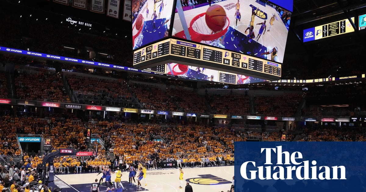 Man charged with stabbing Knicks fans at Indiana brewery during playoff series
