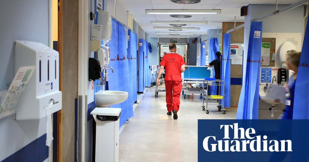 Thousands of children in England facing 'unacceptable' NHS delays