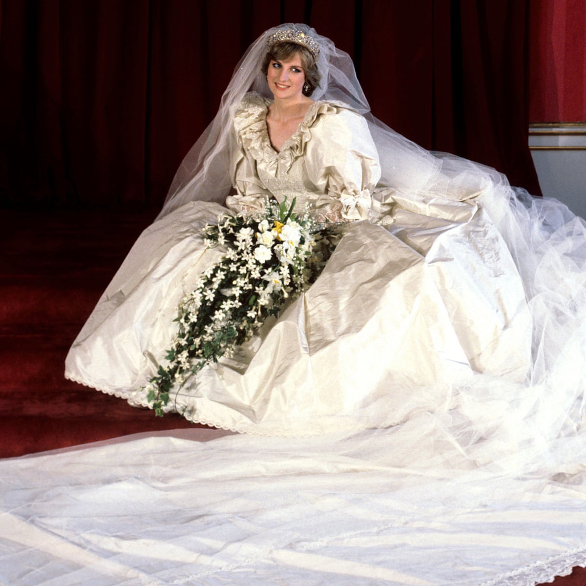 princess diana alternative wedding dress Princess Diana Wedding Dress - Antique White Modest Lace Wedding Dress With Floral Satin
