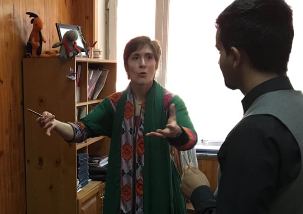 Cayenna Ponchione-Bailey gives a conducting masterclass in Kabul.