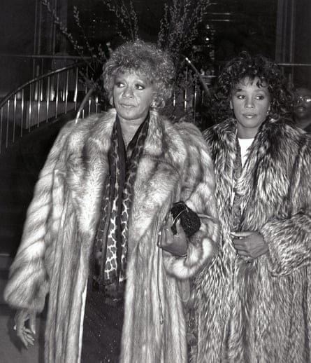 Cissy Houston with her daughter, Whitney Houston, in 1989. Whitney was found dead in the bath of a Beverly Hills hotel in 2012.
