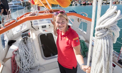 Cargo ship diverts to rescue yachtswoman sailing solo round globe ...