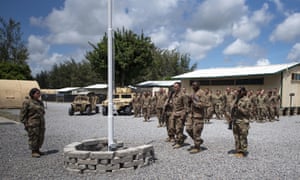Personal de servicio estadounidense en Camp Simba en Kenia en 2019. La base fue atacada por al-Shabaab en enero de este año, matando a un soldado estadounidense y dos contratistas estadounidenses.