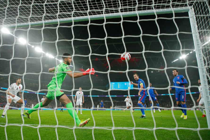 Kane emerges from soul-sickness to rediscover his thrilling, urgent best | England 3 Harry Kane heads home England’s second goal.