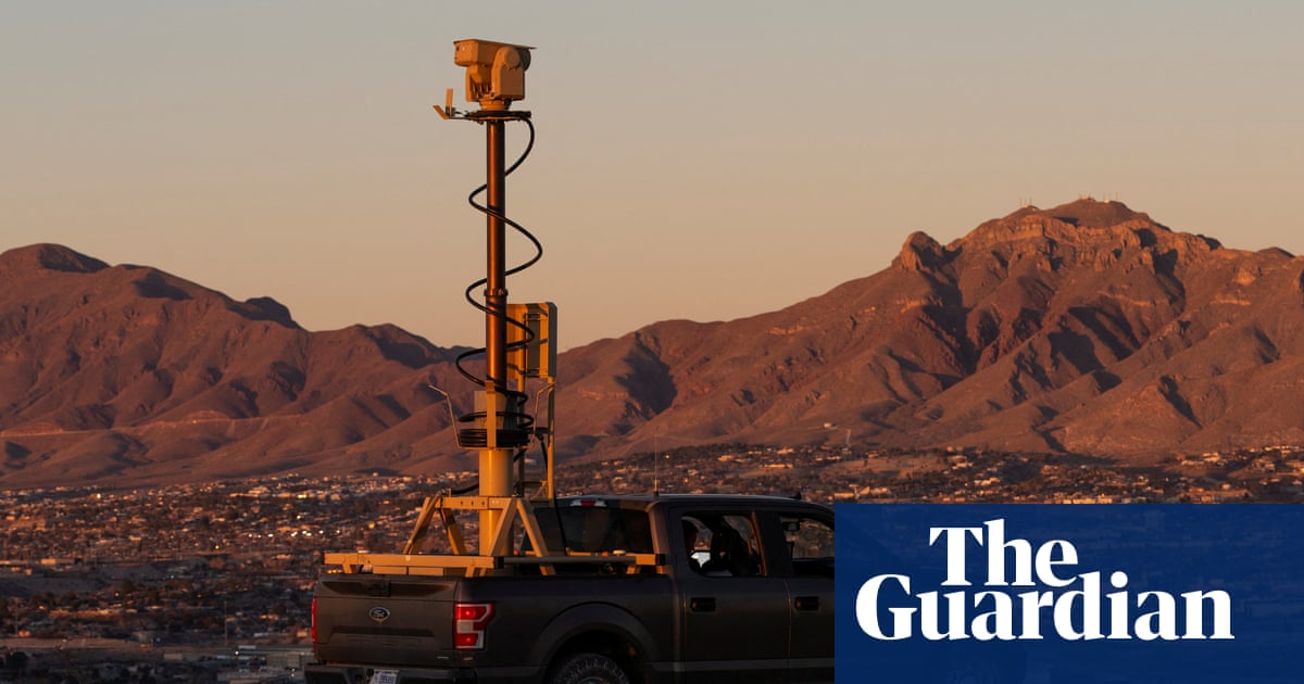 Judge dismisses trespassing charges against people crossing US-Mexico border