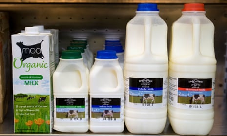 Organic milk contains 40% more linoleic acid, and carries slightly higher concentrations of iron, vitamin E and some carotenoids, but not as much iodine and selenium as conventional milk.