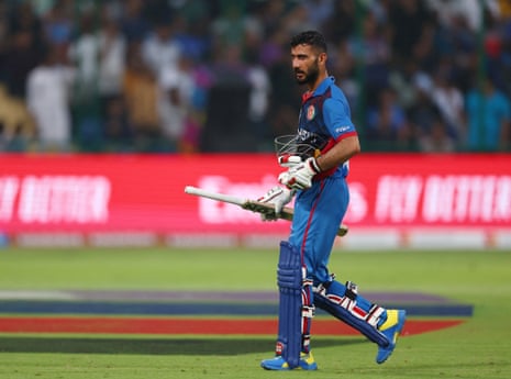 Afghanistan set England 285 to win: Cricket World Cup – dwell Specific Occasions 2 Afghanistan's Ikram Alikhil walks after losing his wicket, caught by England's Sam Curran off the bowling of Reece Topley,