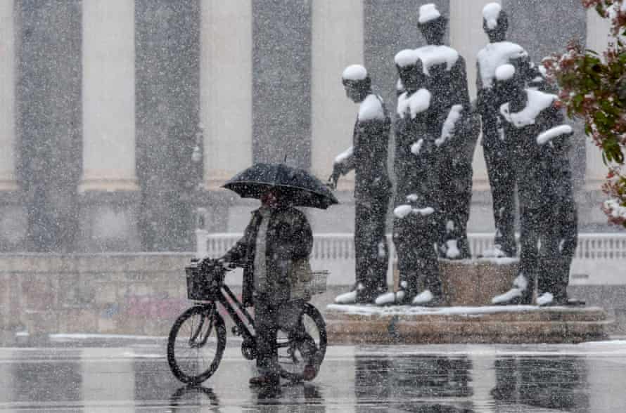 Fortes chutes de neige à Skopje.