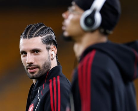 Dominik Szoboszlai waits for someone to ask about his new lid.