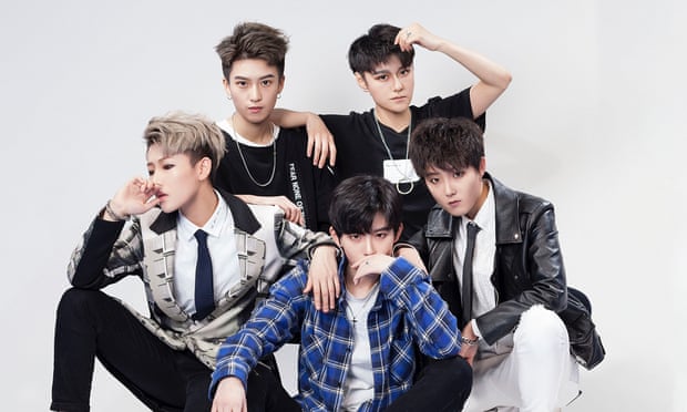 Acrush: the boyband of girls winning hearts in China 1043