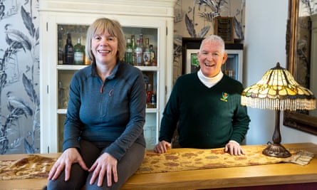 Peter et Helen Bland à l'hôtel Somerville, qu'ils dirigent.