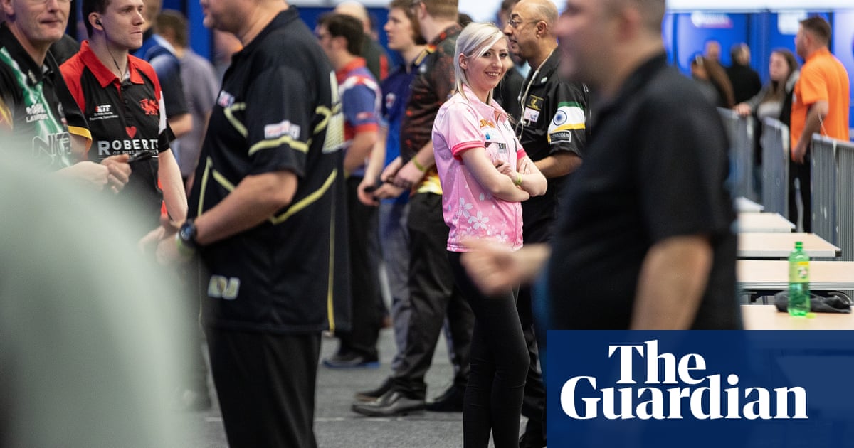 Delusions, chaos and a shot at a new life at Q-School, darts’ dream factory | Jonathan Liew
