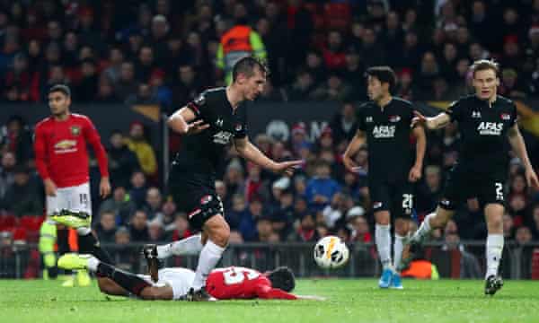 Manchester United 4 0 Az Rangers 1 1 Young Boys Europa League As It Happened Football The Guardian