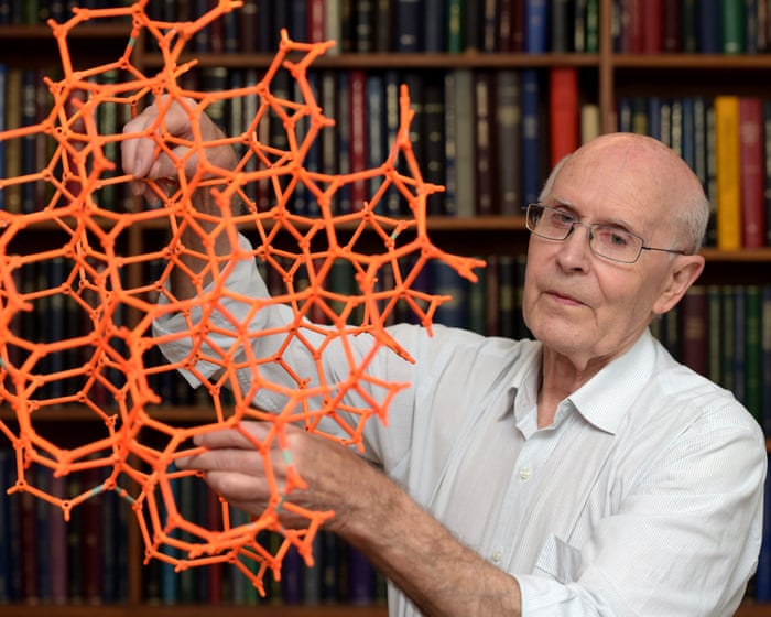 Nobel prize in chemistry awarded to scientists for work on ‘Hermione’s handbag’