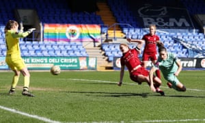Bloodworth braves a header for number four.