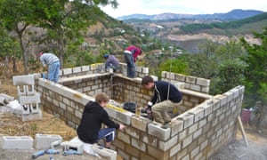 Volunteers including many gap year students from the UK spend time working in Guatemala.