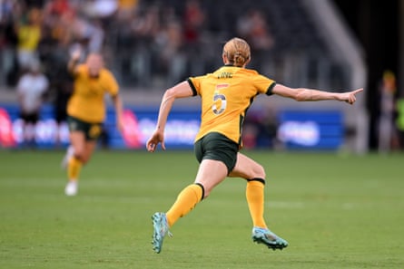 Cortnee Vine dari Australia merayakan gol