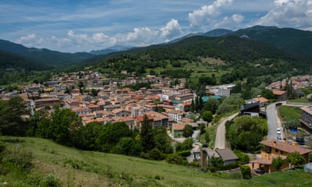 a rural community in Spain taking in refugees.