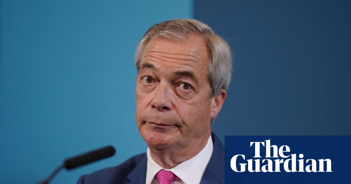 Labour challenges Farage over cost of private jet trip to Maldives