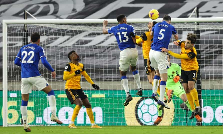 Michael Keane climbs highest to seal an important win for Everton